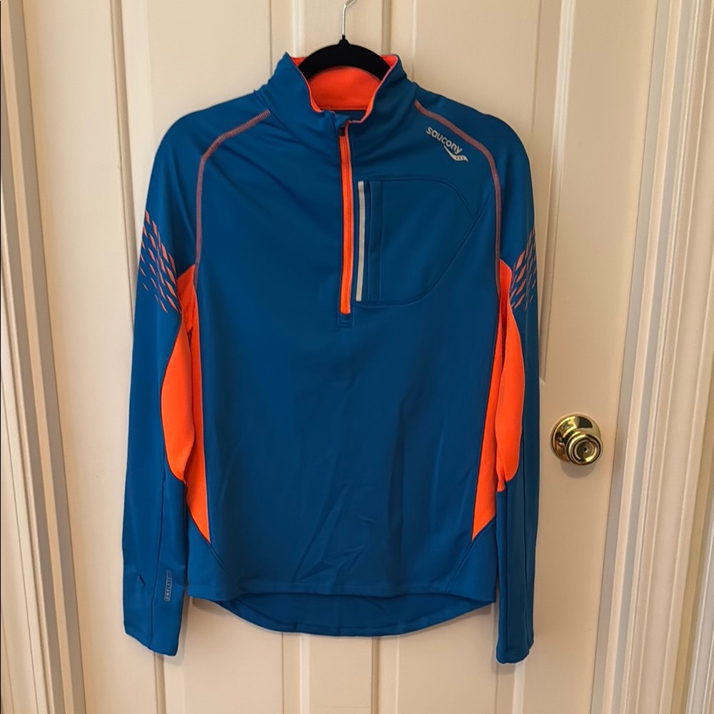 Saucony Men's Performance Jacket in Blue and Orange